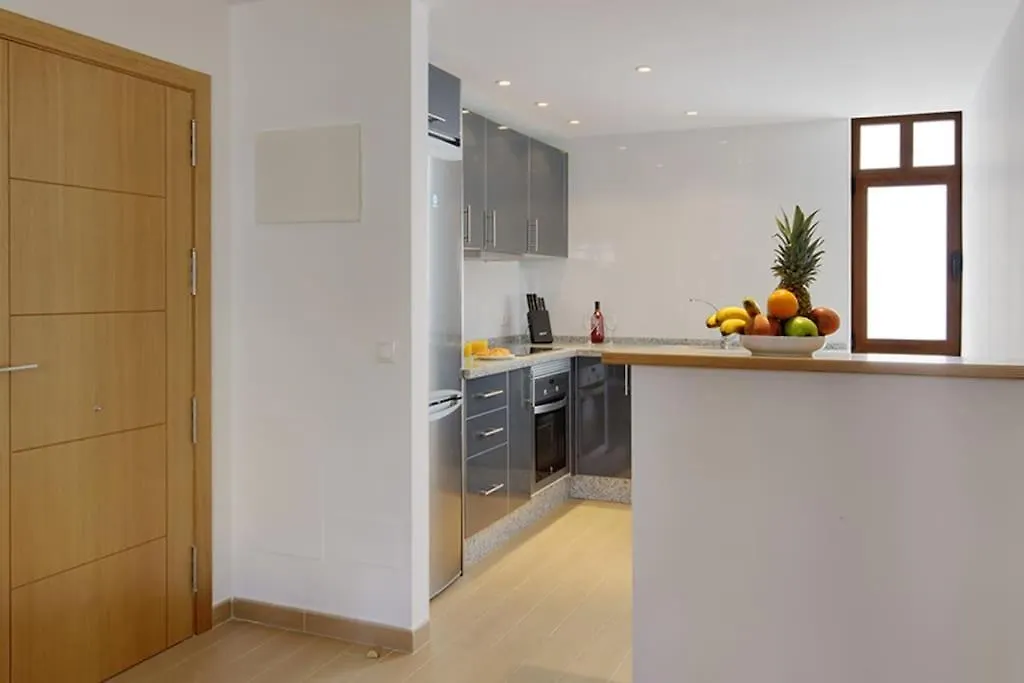 Beautiful, Very High Quality 2 Bed Apartment Fuengirola