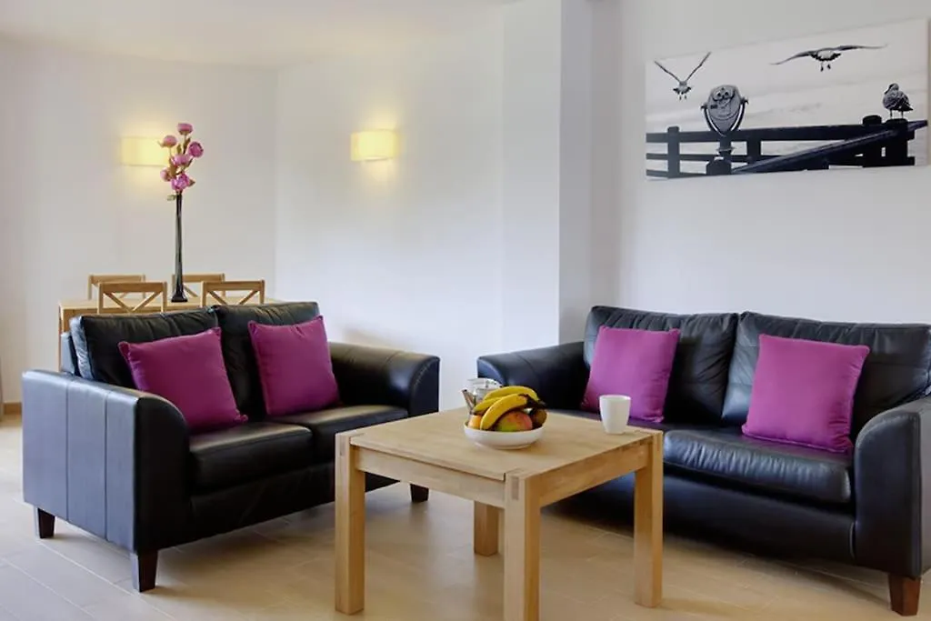Beautiful, Very High Quality 2 Bed Apartment Fuengirola